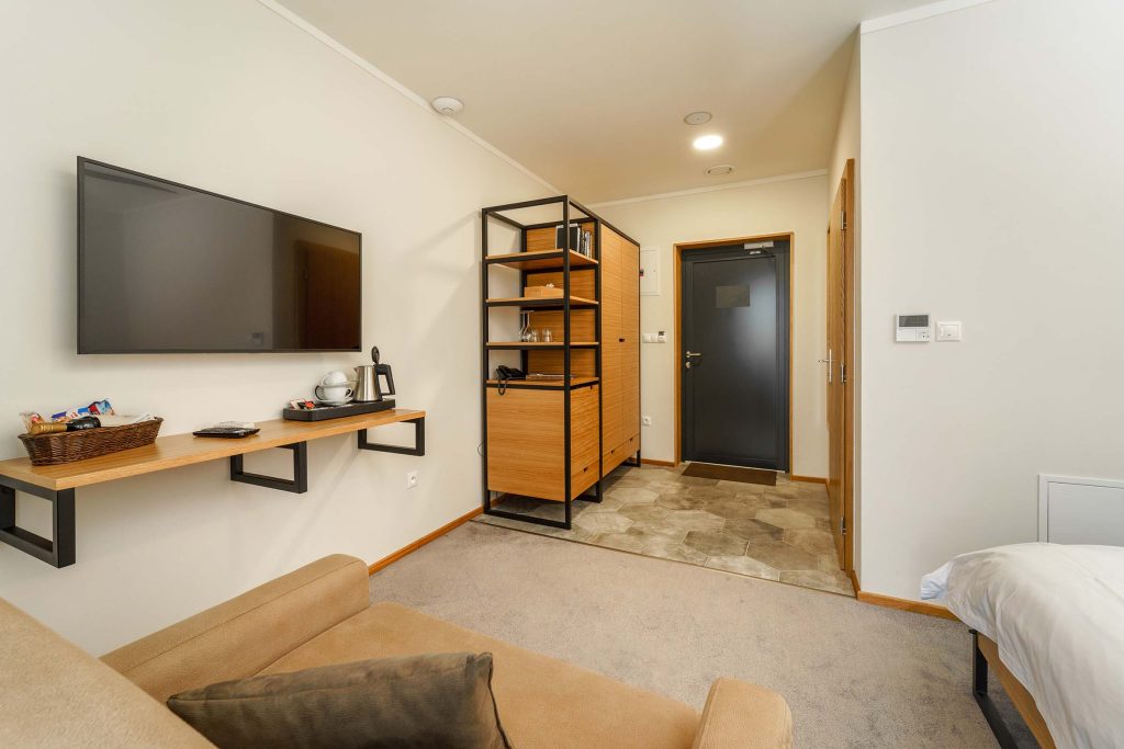 interior-of-modern-bedroom-suite-in-luxury-hotel-TVJPKHN.jpg